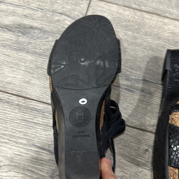 • Mephisto • Open Toe Wedge Sandals Black Leather 38 Women’s - Picture 4 of 4